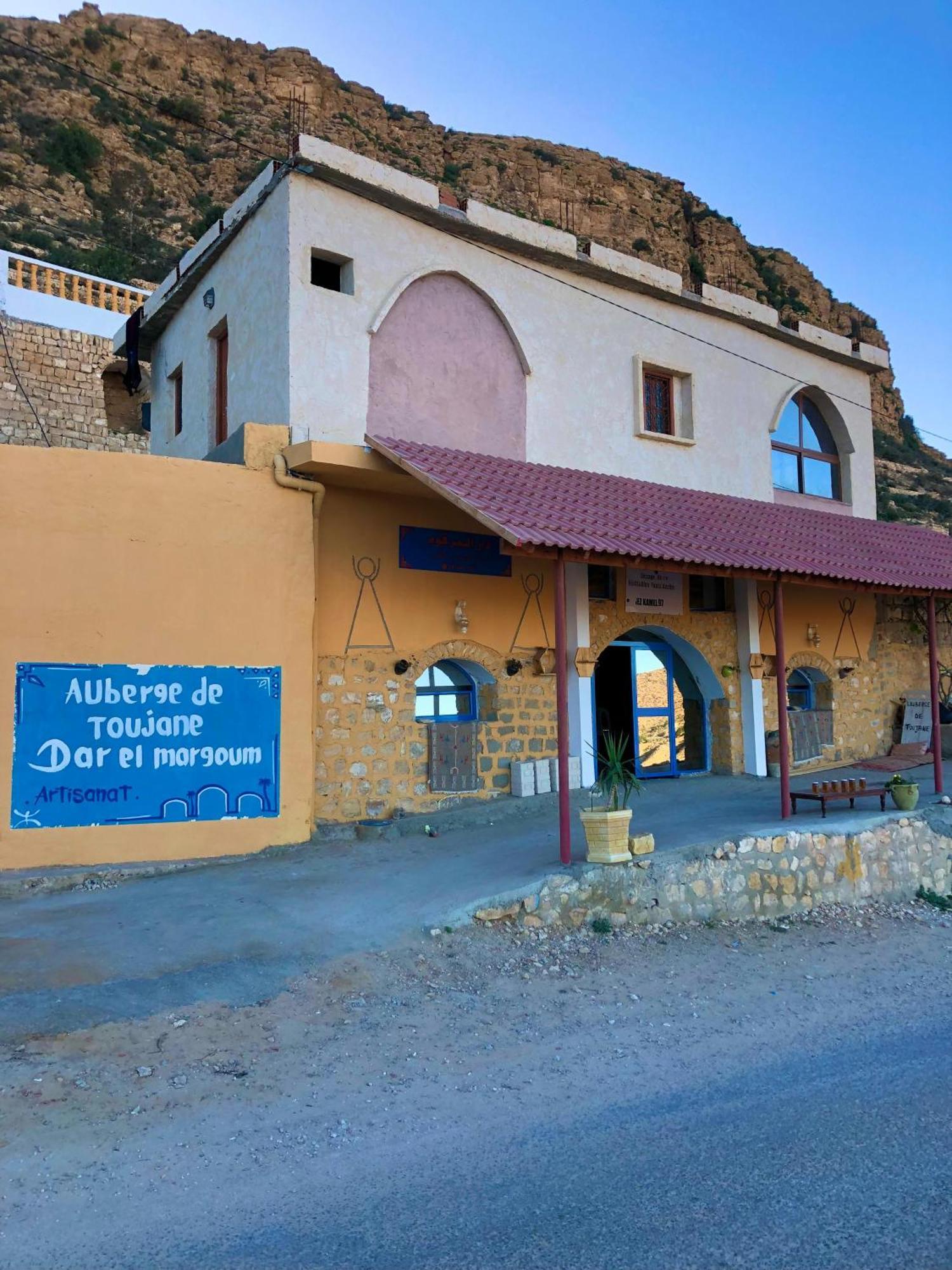 Auberge Tujan Toujane Exterior photo